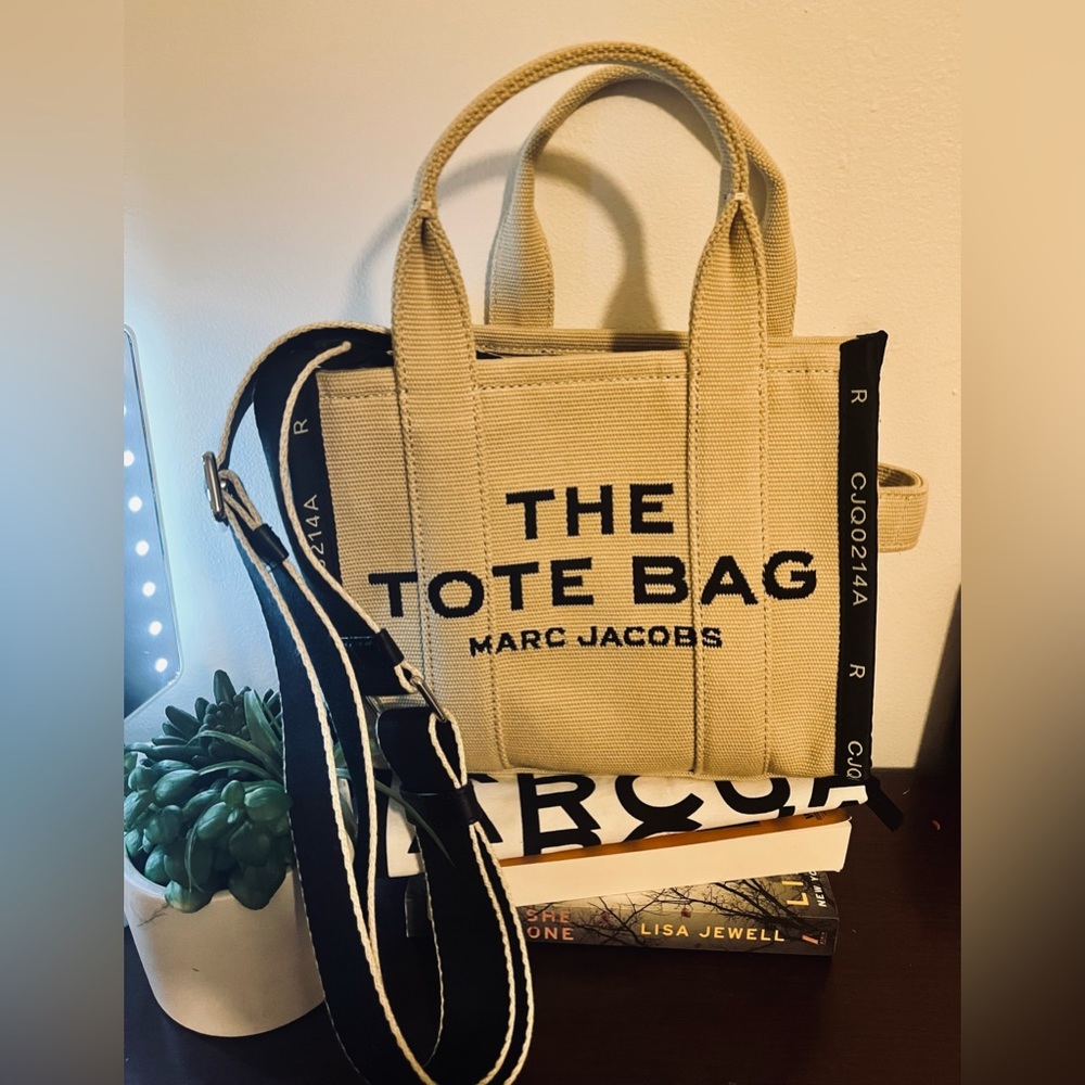 MARC JACOBS MINI TOTE BAG